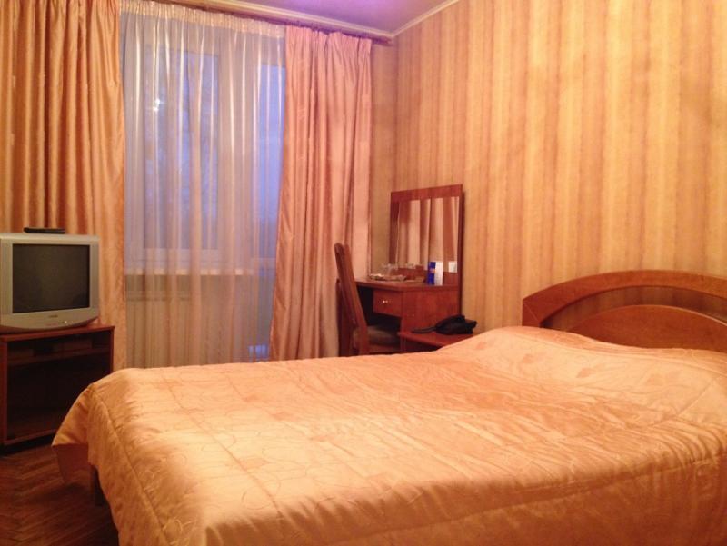 Druzhba hotel and restaurant Kharkiv Ruang foto