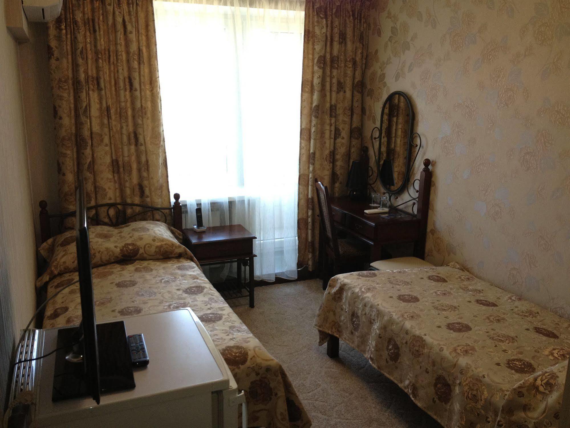 Druzhba hotel and restaurant Kharkiv Ruang foto